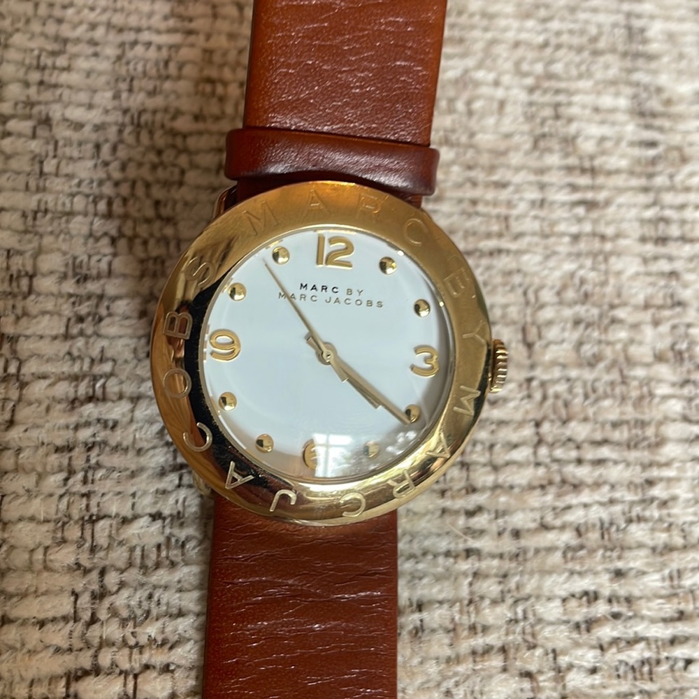 Marc Jacobs gold & leather watch